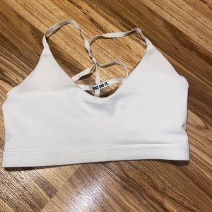 White nike sports bra
